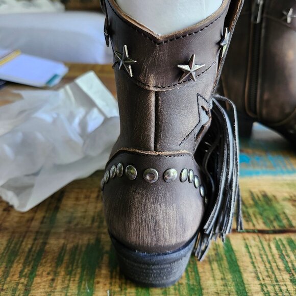 Circle G by Corral distressed black fringe studs and stars booties. - Picture 2 of 4
